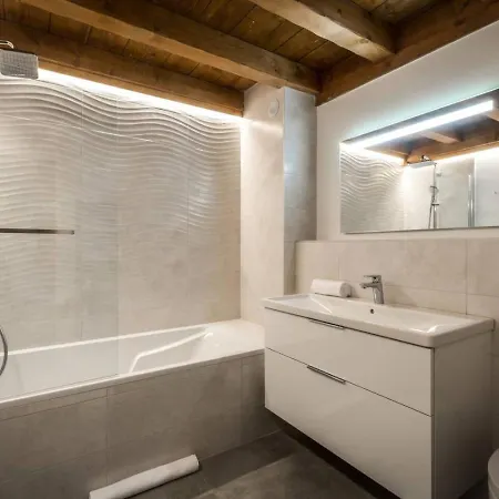 Chalet Rosaline Ferme 220m2 Charme Cheminee Jacuzzi Sauna *
